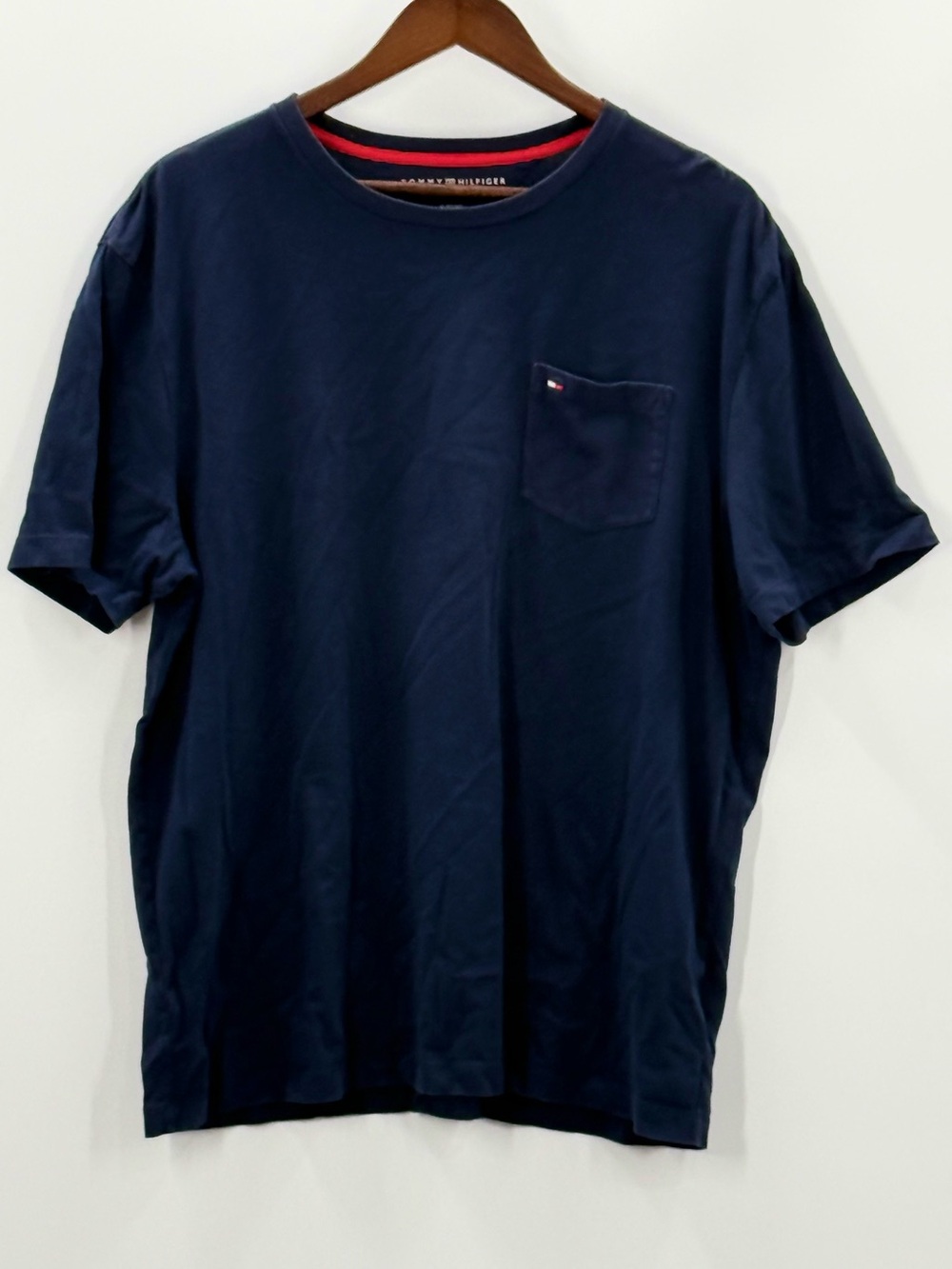 429 Tommy Hilfiger XL Men’s Navy Pocket T-Shirt